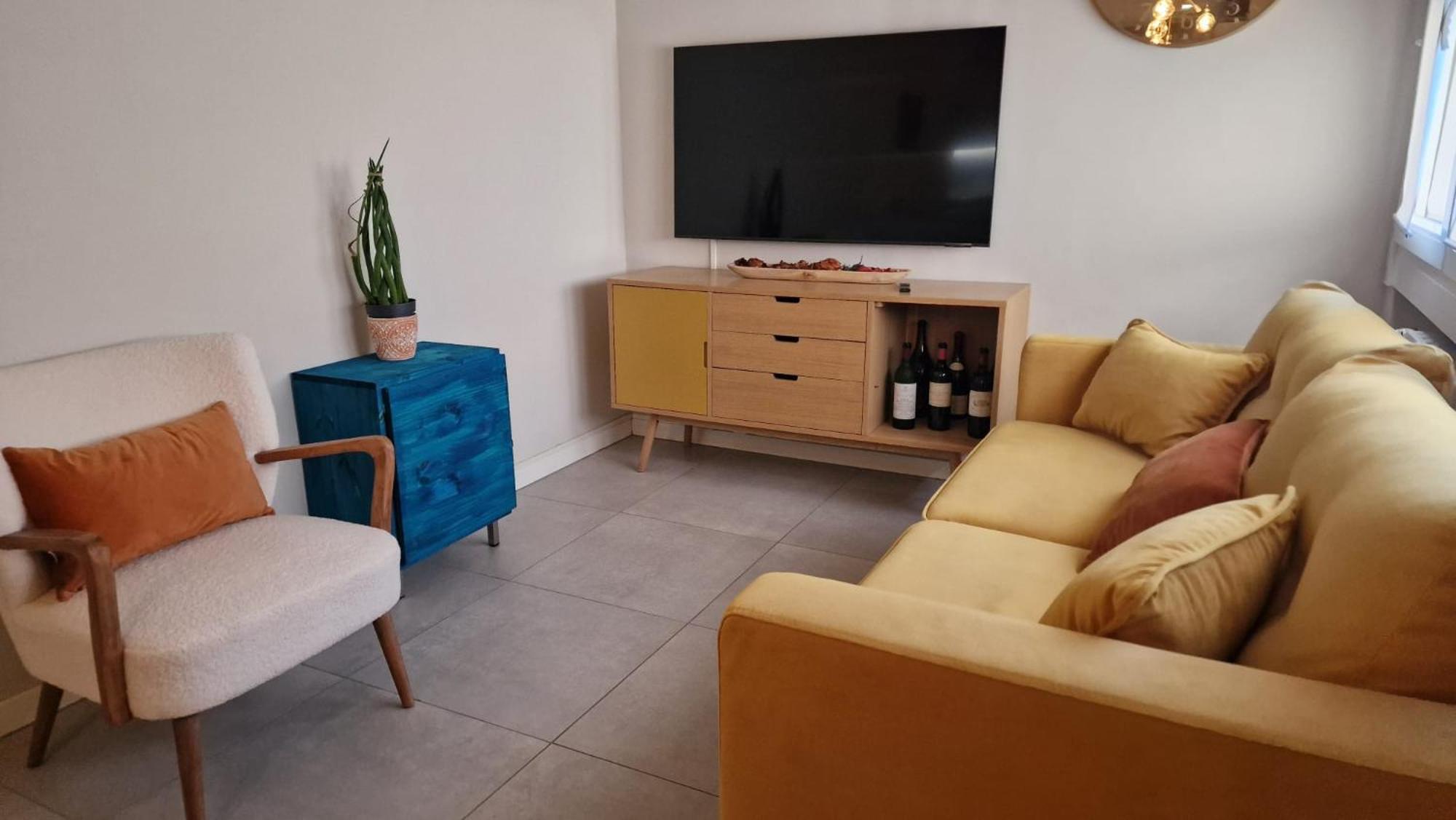 Nyx Lilura Foresteria Lombarda Bed & Breakfast Сериате Екстериор снимка
